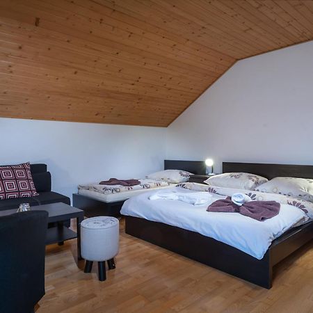 Vila 27 Bešeňová Exteriér fotografie